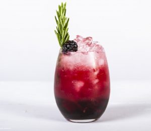 biberiyeli-bogurtlenli-icecek